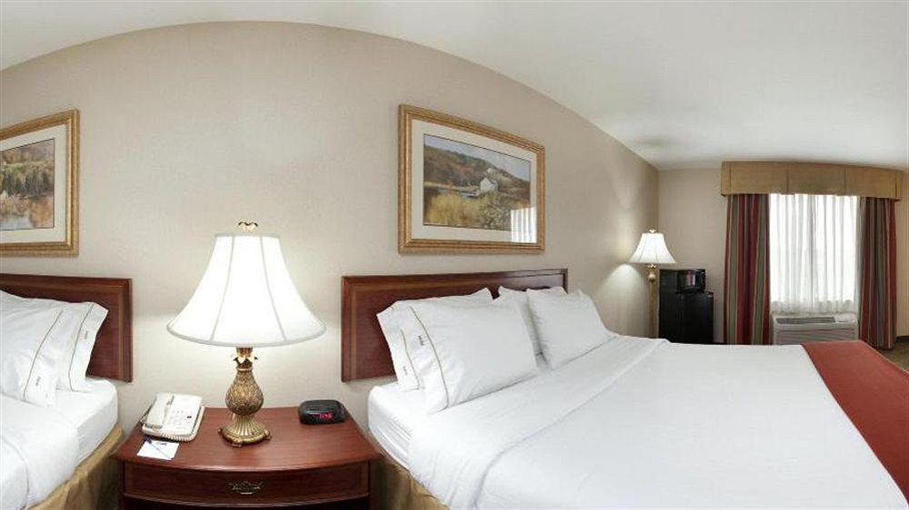 Holiday Inn Express Hotel & Suites Franklin-Oil City Cranberry Zewnętrze zdjęcie